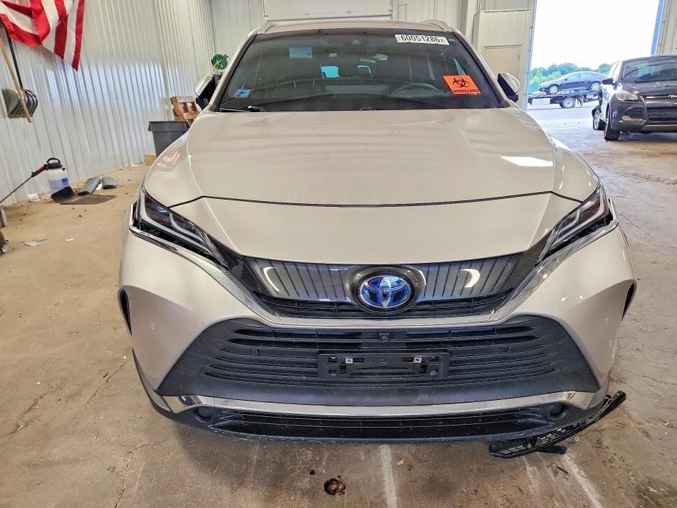 2021 TOYOTA VENZA LIMITED 5
