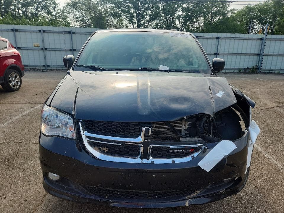 2017 DODGE GRAND CARAVAN SXT 5