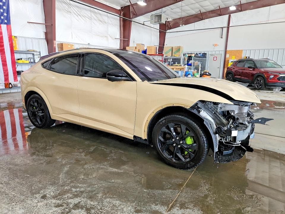 2021 FORD MUSTANG MACH-E PREMIUM 4