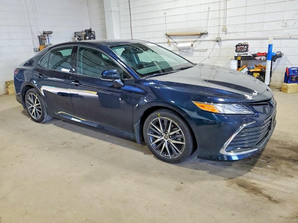 2021 TOYOTA CAMRY XLE XLE 4
