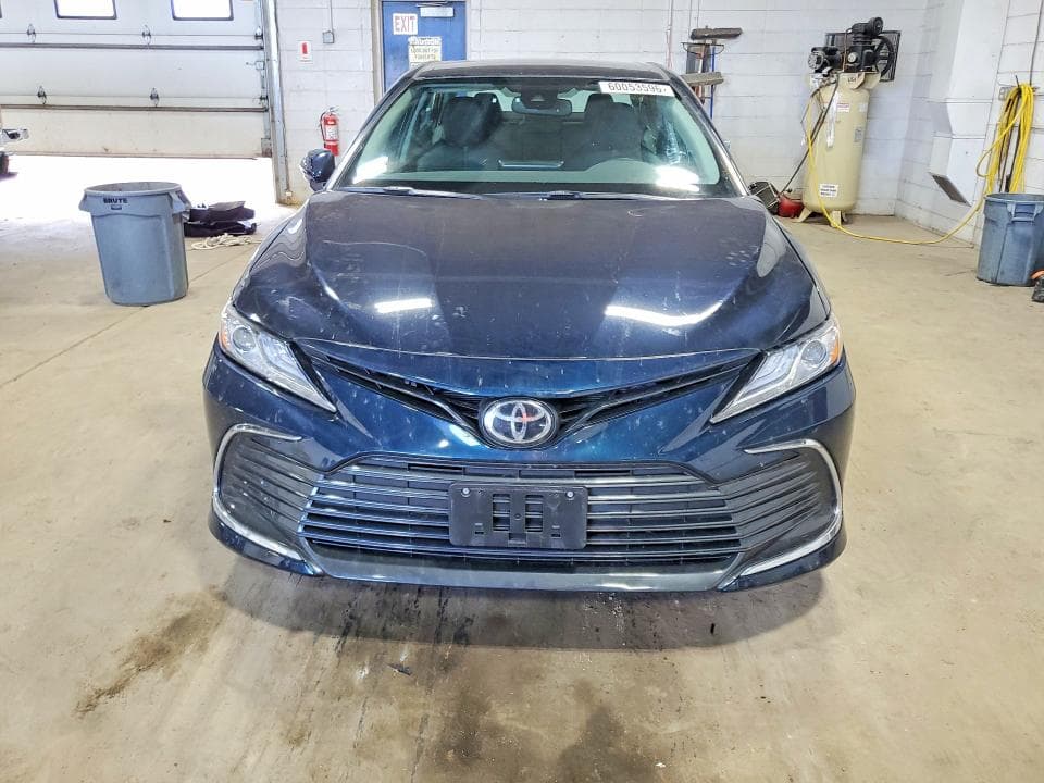 2021 TOYOTA CAMRY XLE XLE 5