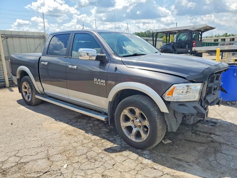2017 RAM 1500 LARAMIE 4