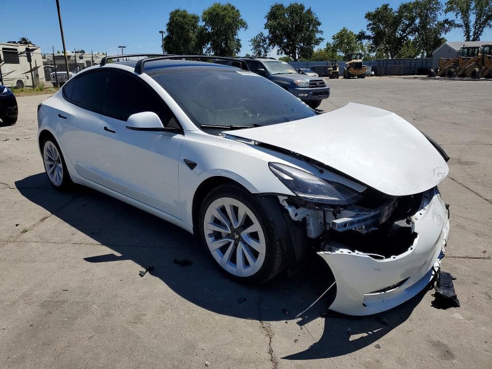 2023 TESLA MODEL 3 4