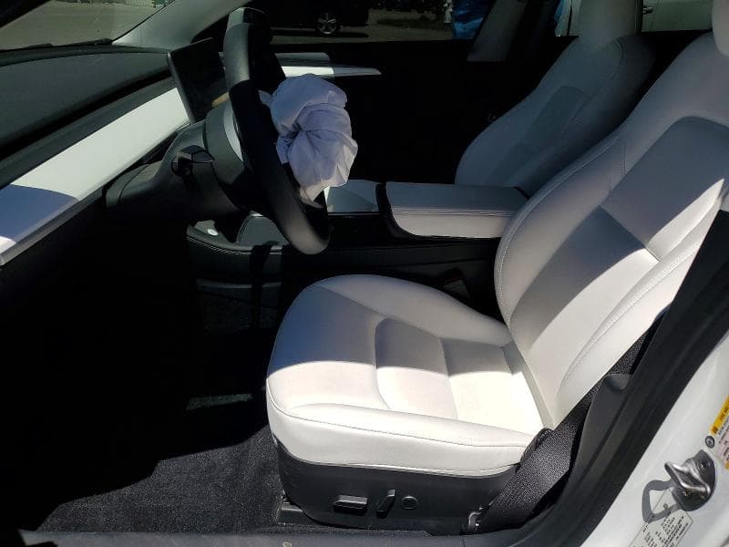2023 TESLA MODEL 3 7