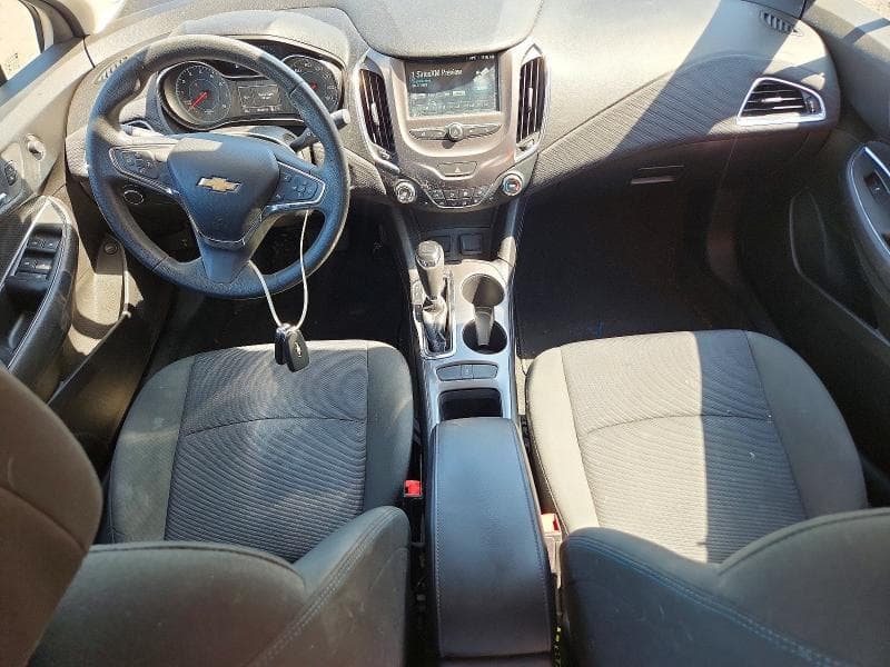2018 CHEVROLET CRUZE LT LT 8