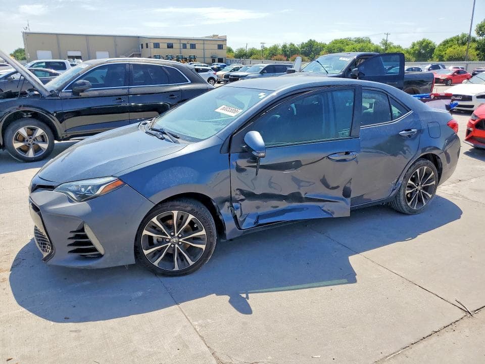 2018 TOYOTA COROLLA SE 1