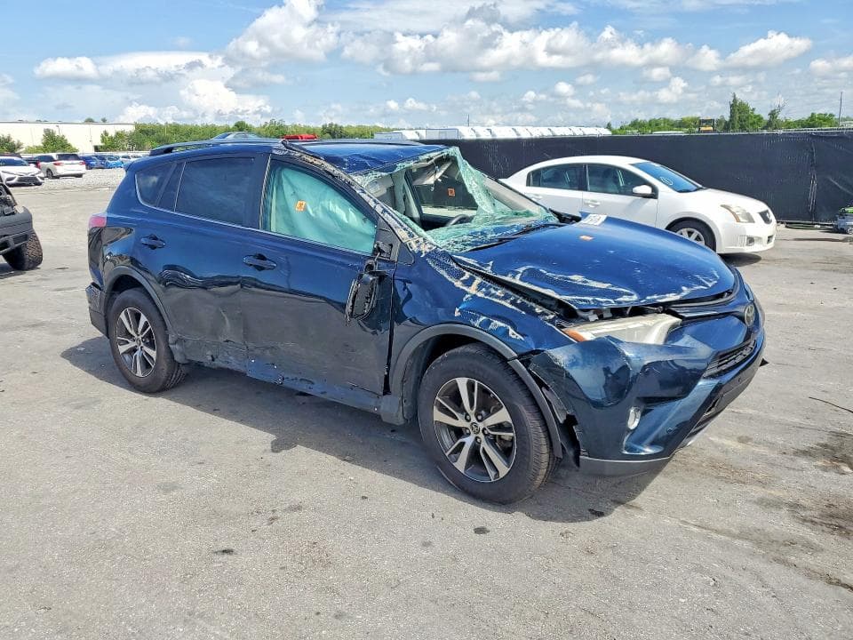 2018 TOYOTA RAV4 XLE 4
