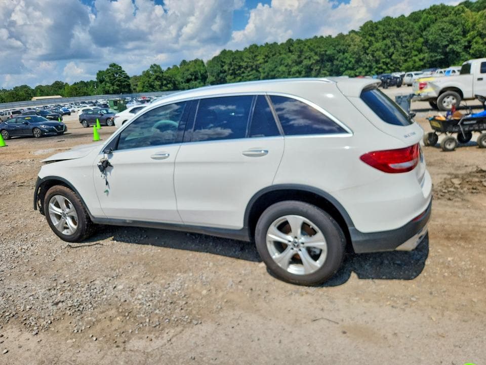 2018 MERCEDES-BENZ GLC 300 300 2