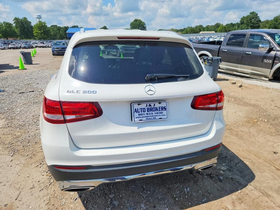 2018 MERCEDES-BENZ GLC 300 300 6
