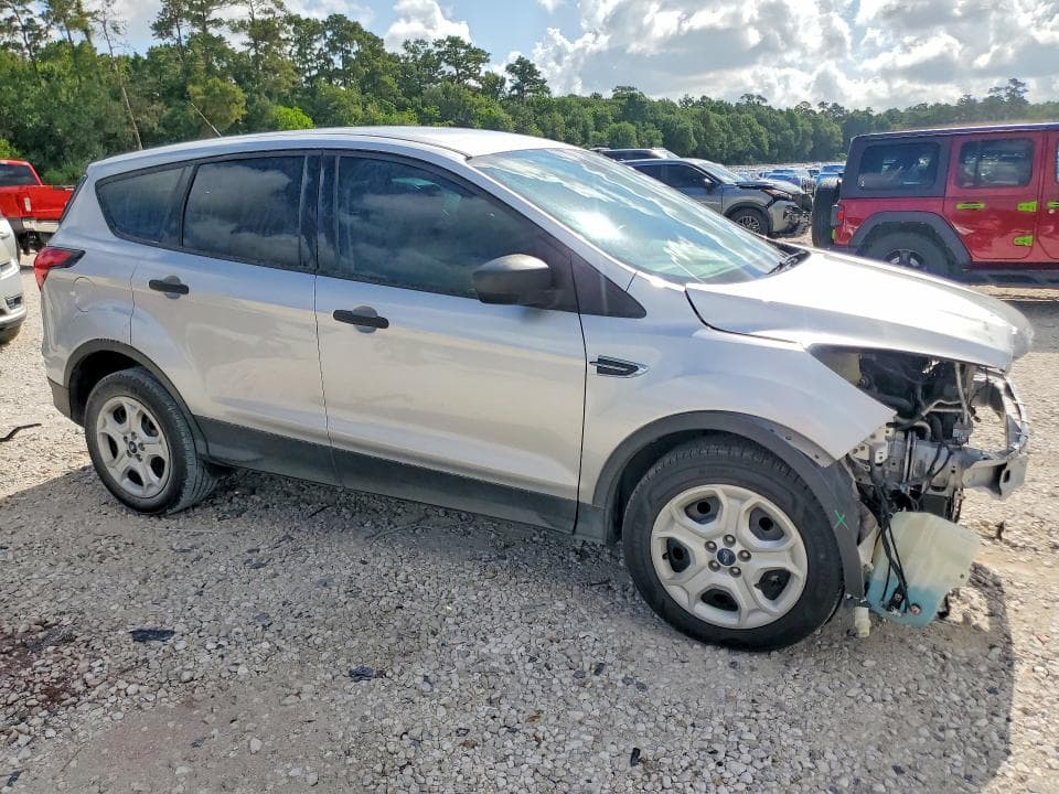 2019 FORD ESCAPE S S 4