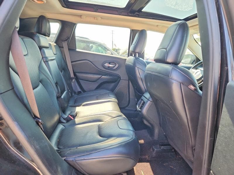 2016 JEEP CHEROKEE LIMITED 10