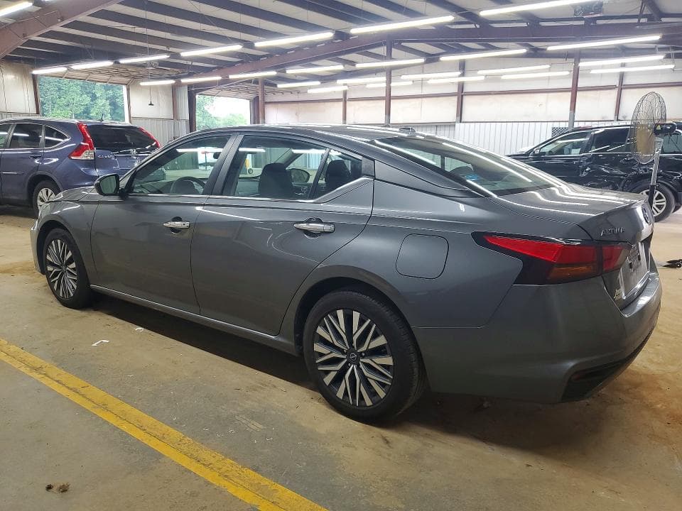 2024 NISSAN ALTIMA SV 2