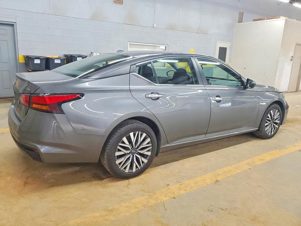 2024 NISSAN ALTIMA SV 3