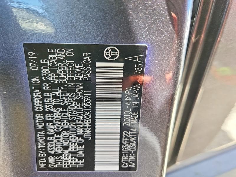 2019 TOYOTA C-HR XLE 13