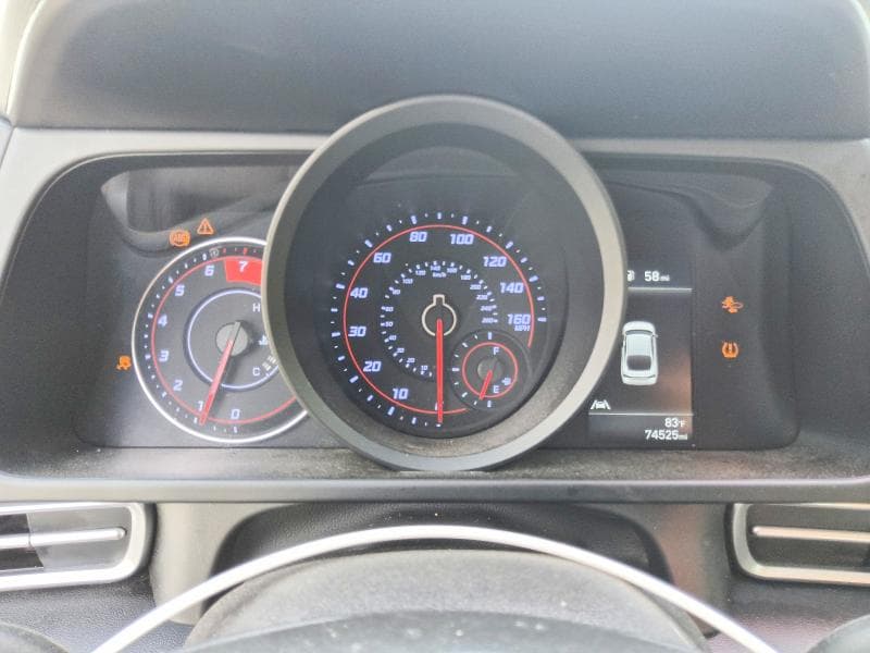 2022 HYUNDAI ELANTRA SEL 9