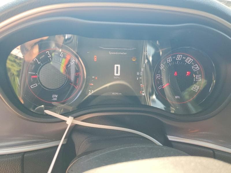 2022 DODGE CHALLENGER R/T 9