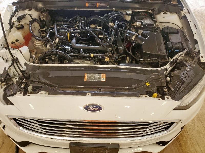 2020 FORD FUSION SE 11