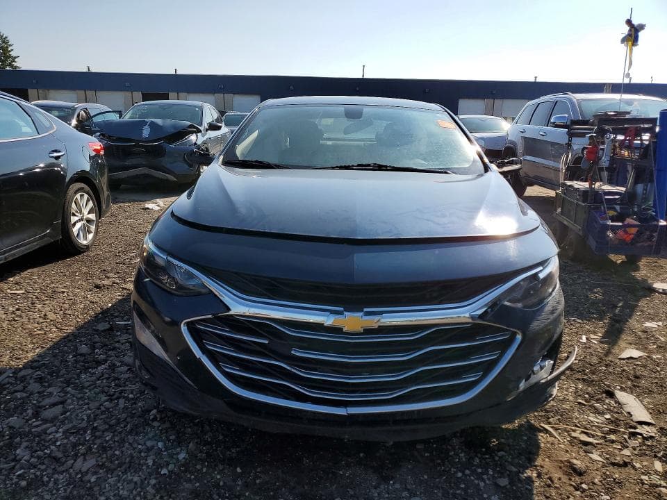 2022 CHEVROLET MALIBU LT LT 5