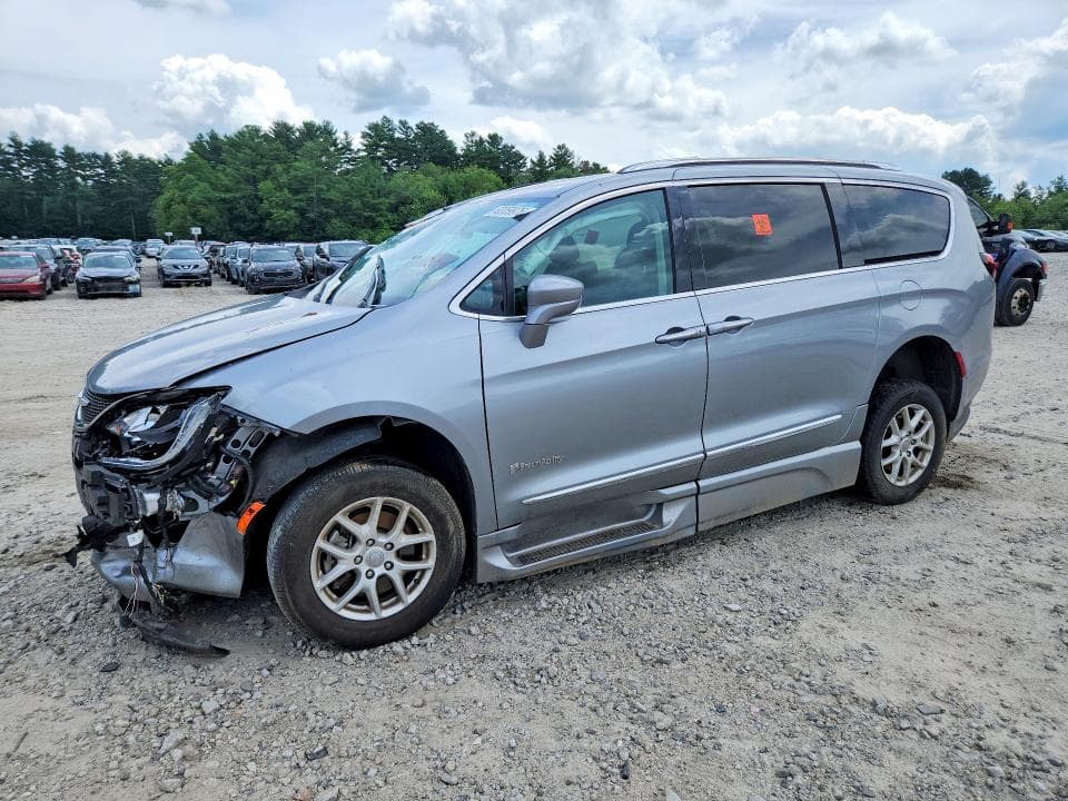 2020 CHRYSLER PACIFICA TOURING L - 1