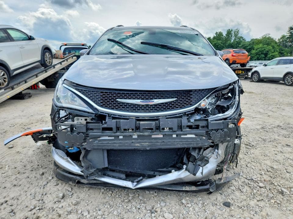 2020 CHRYSLER PACIFICA TOURING L 5