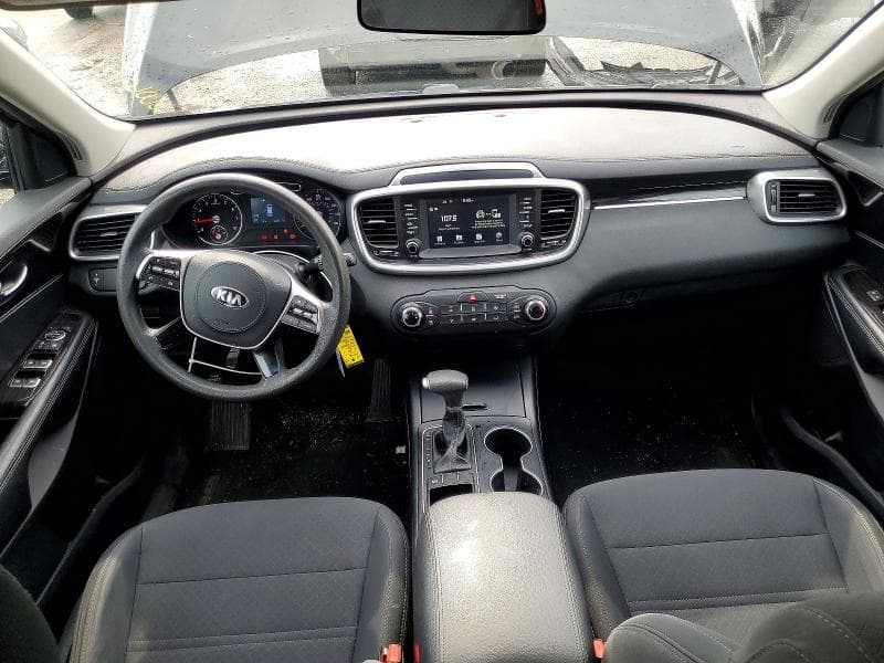 2020 KIA SORENTO S 8