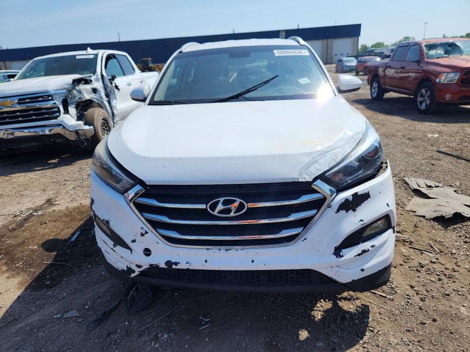 2017 HYUNDAI TUCSON SE SE 5