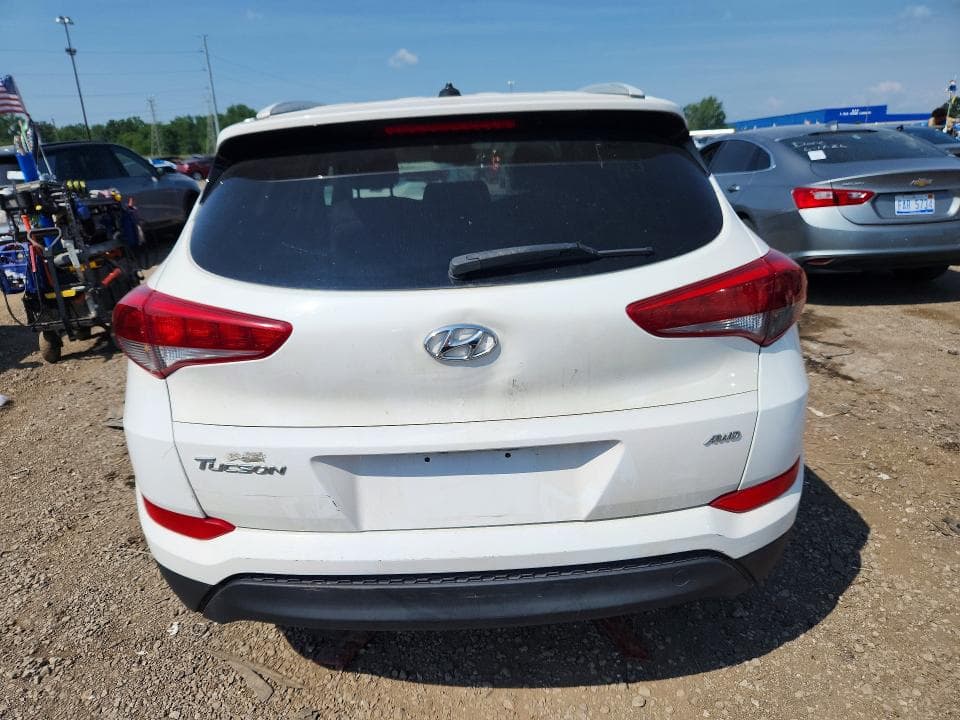 2017 HYUNDAI TUCSON SE SE 6