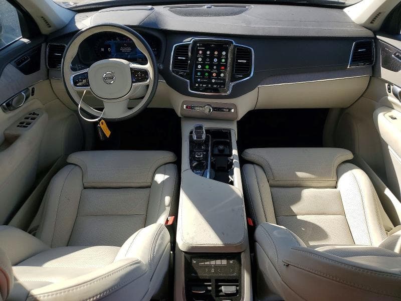 2025 VOLVO XC90 ULTRA 8