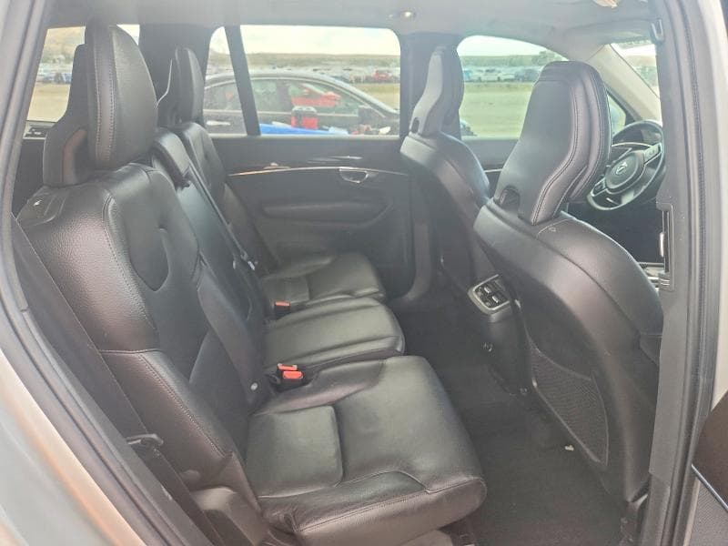 2019 VOLVO XC90 T6 MOMENTUM 11