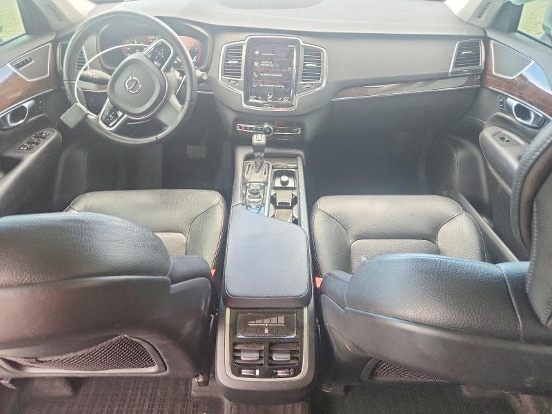2019 VOLVO XC90 T6 MOMENTUM 8