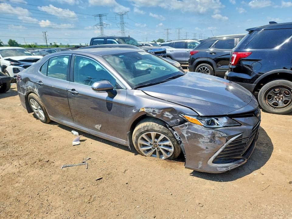2024 TOYOTA CAMRY LE 4