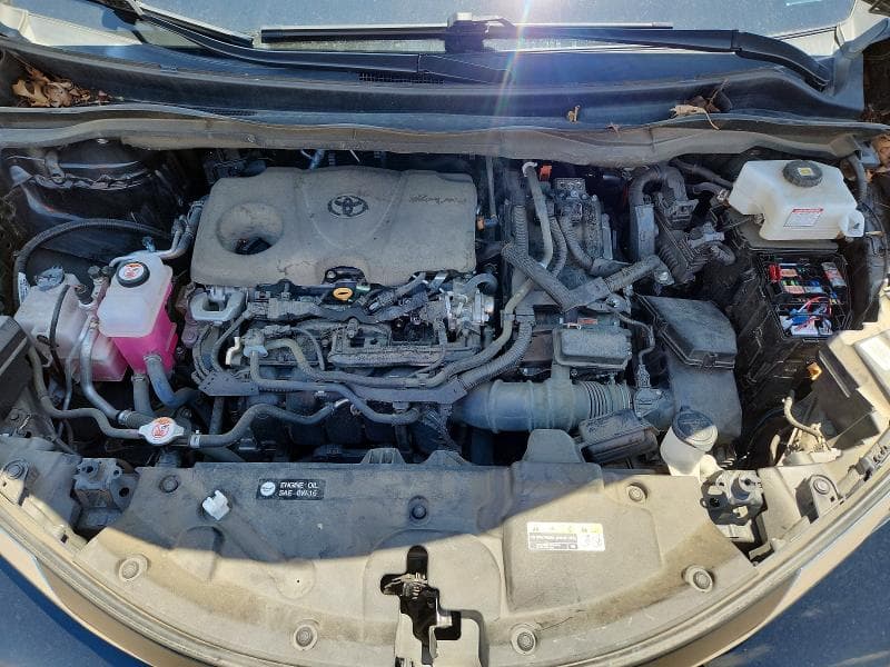 2023 TOYOTA SIENNA XLE 12