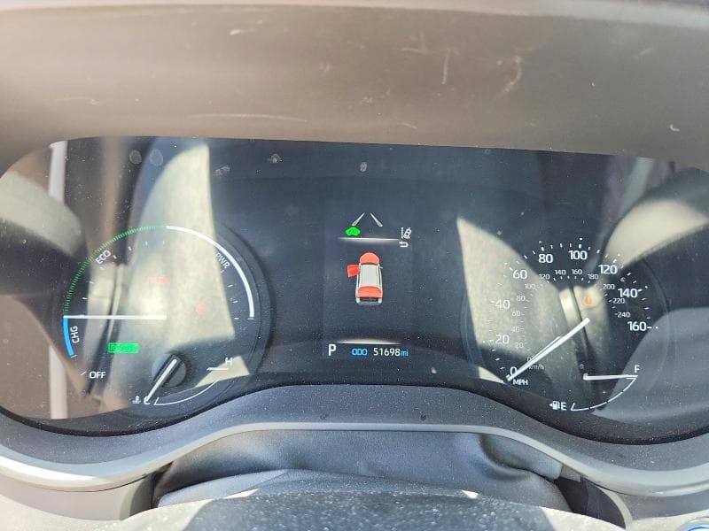 2023 TOYOTA SIENNA XLE 9