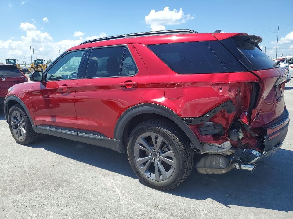 2022 FORD EXPLORER XLT 2