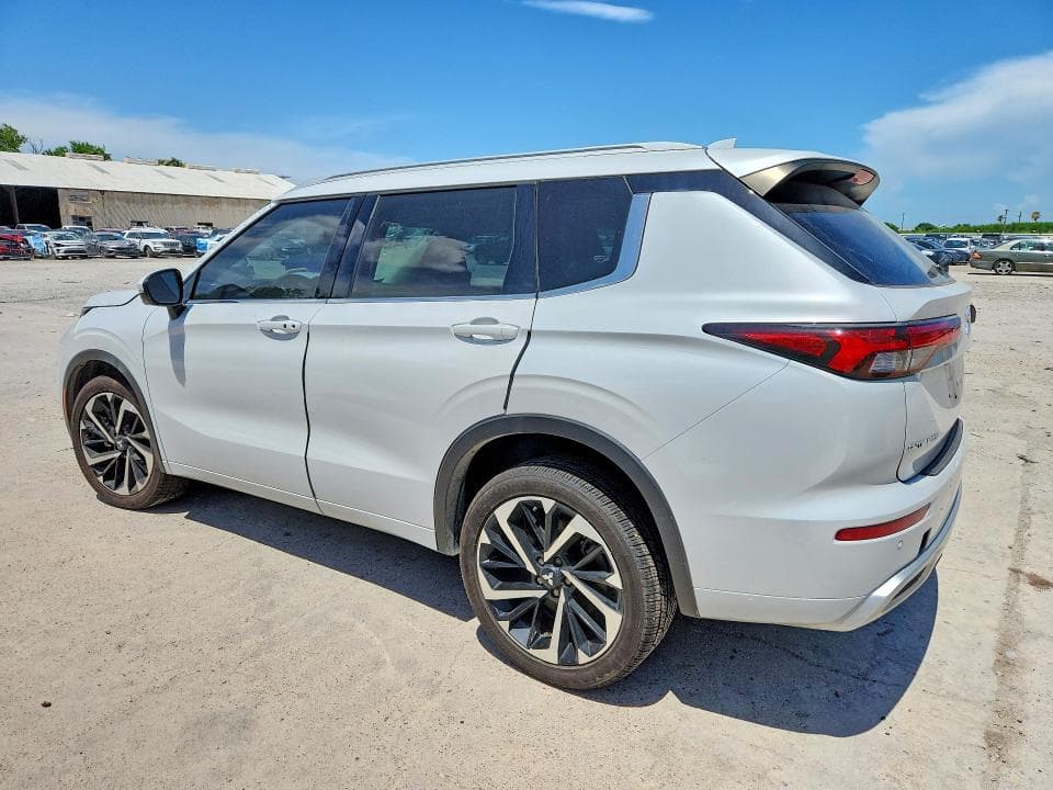 2023 MITSUBISHI OUTLANDER SEL 2