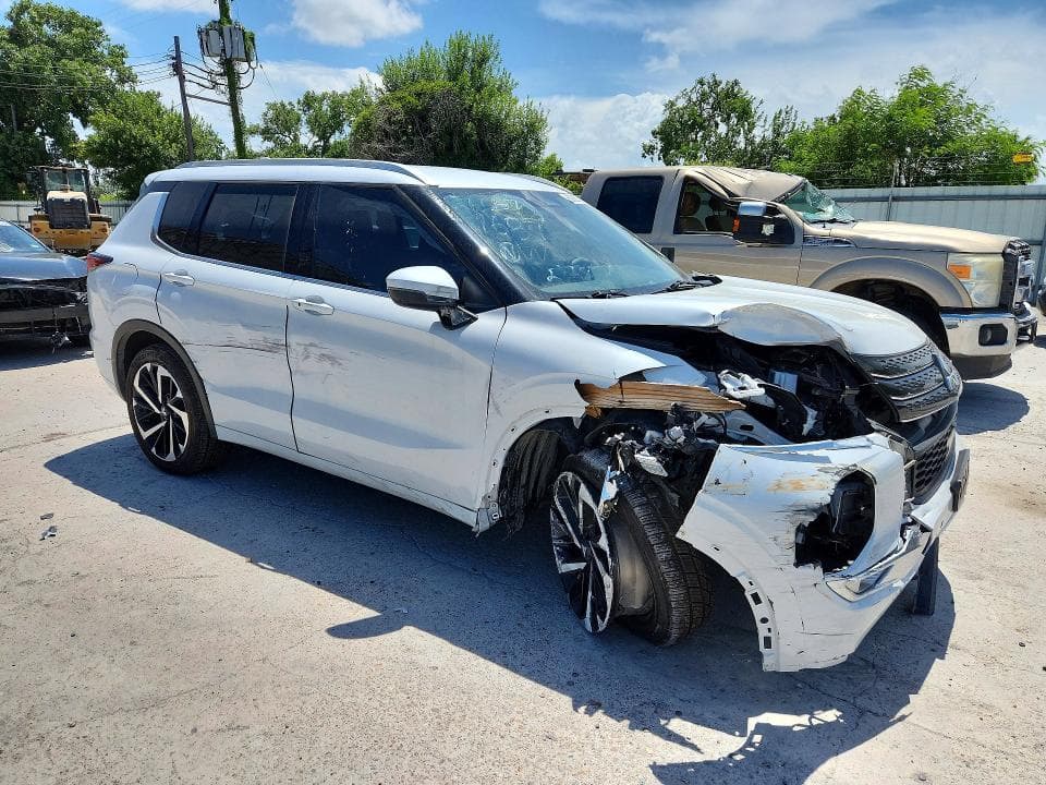 2023 MITSUBISHI OUTLANDER SEL 4