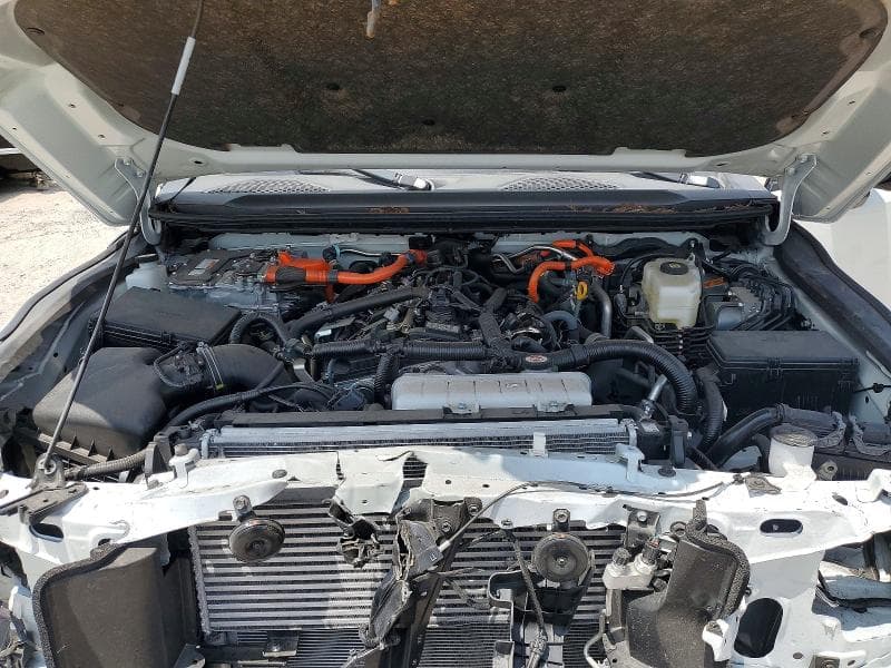 2026 TOYOTA LAND CRUISER BASE 12