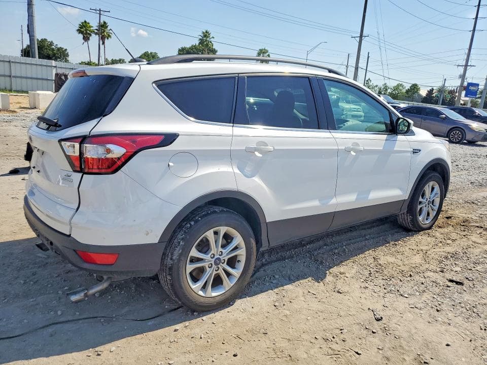 2018 FORD ESCAPE SE 3