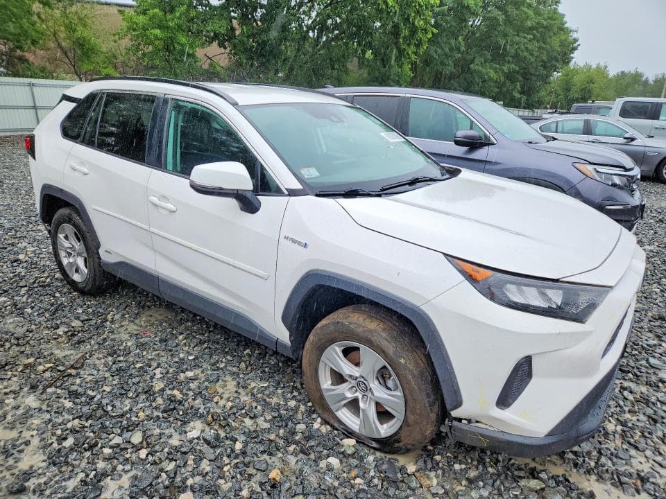 2020 TOYOTA RAV4 LE 4