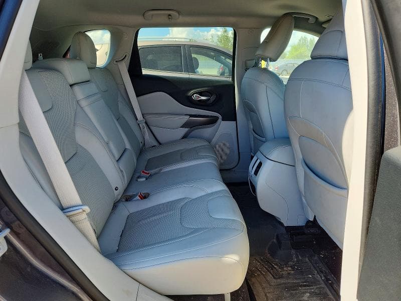 2019 JEEP CHEROKEE LIMITED 11