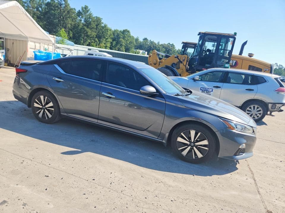 2021 NISSAN ALTIMA SL 4