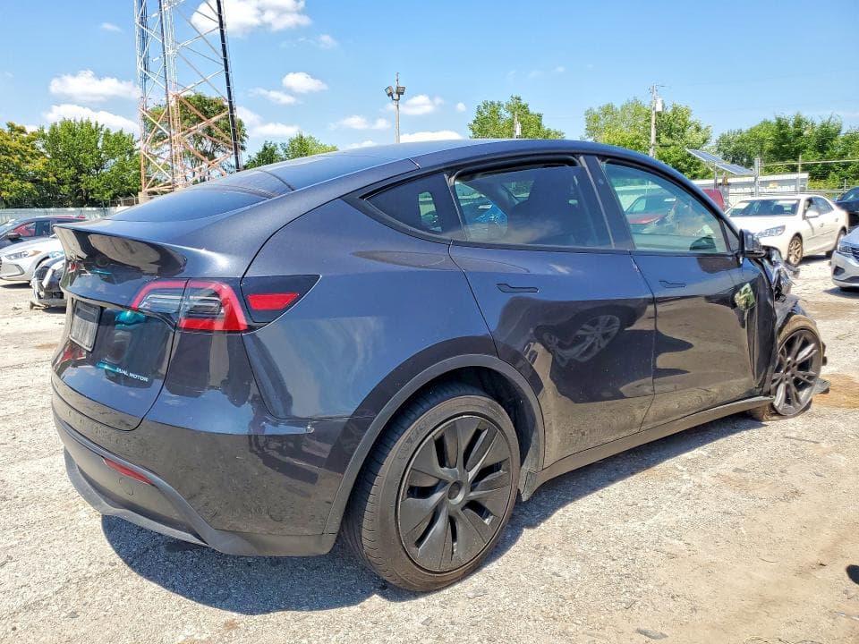 2024 TESLA MODEL Y 3