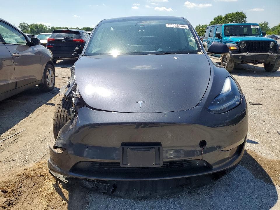 2024 TESLA MODEL Y 5