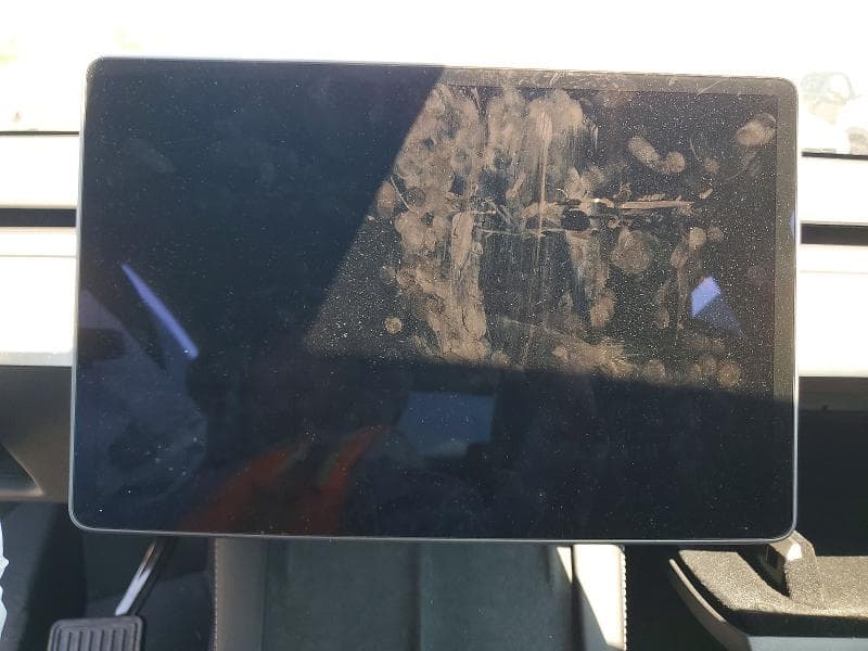 2024 TESLA MODEL Y 9