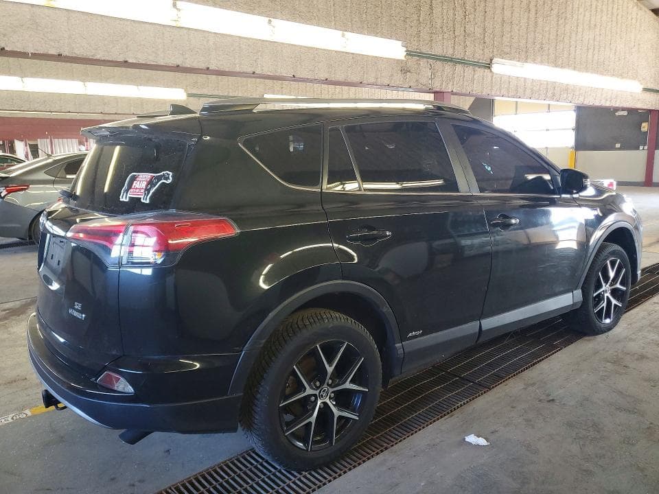 2018 TOYOTA RAV4 HV SE SE 3