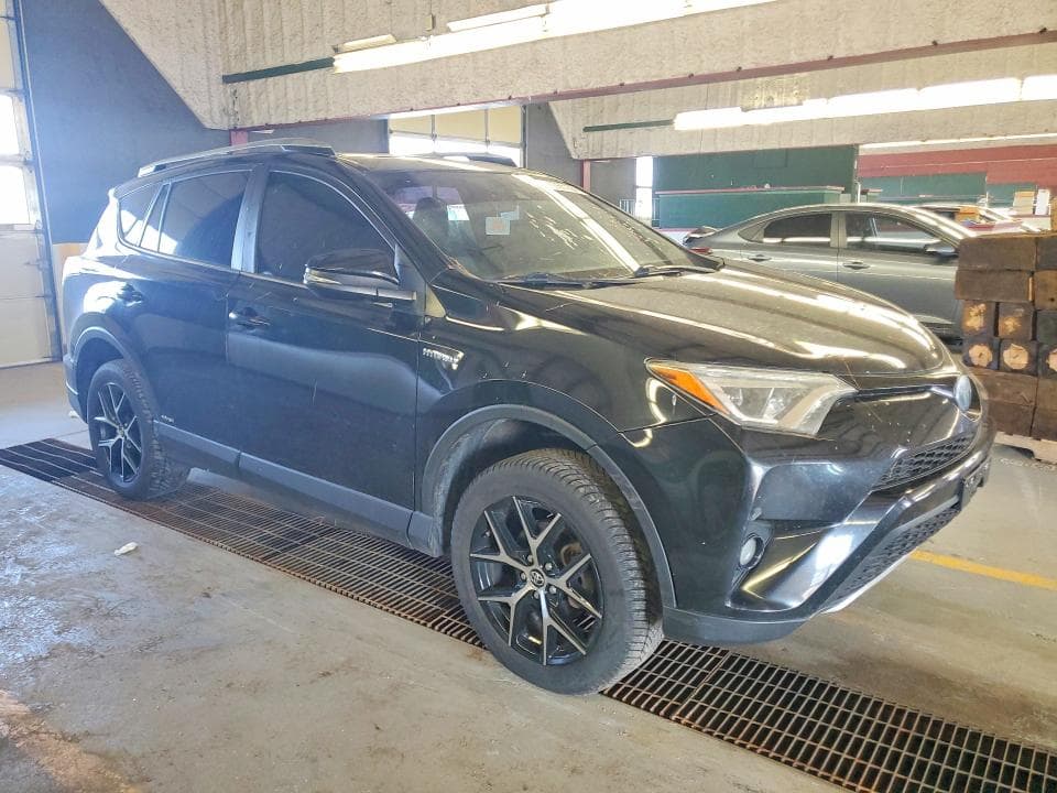 2018 TOYOTA RAV4 HV SE SE 4