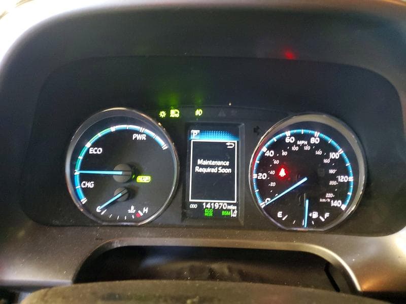 2018 TOYOTA RAV4 HV SE SE 9