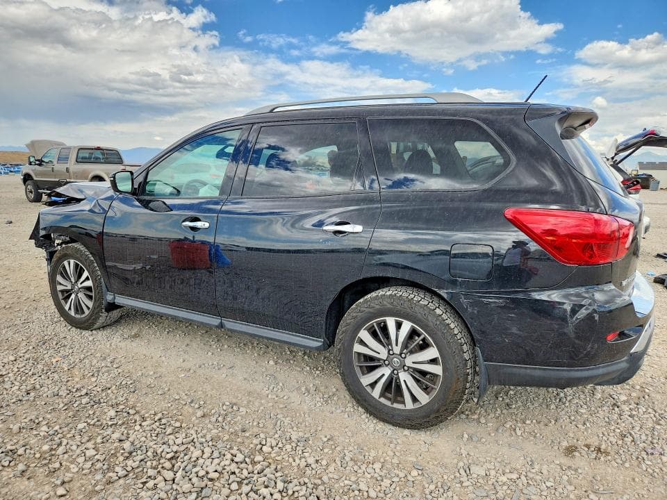2017 NISSAN PATHFINDER S 2
