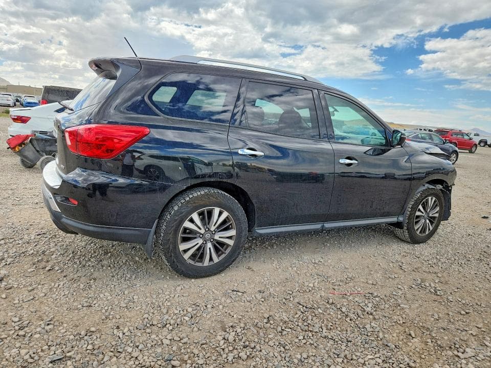 2017 NISSAN PATHFINDER S 3