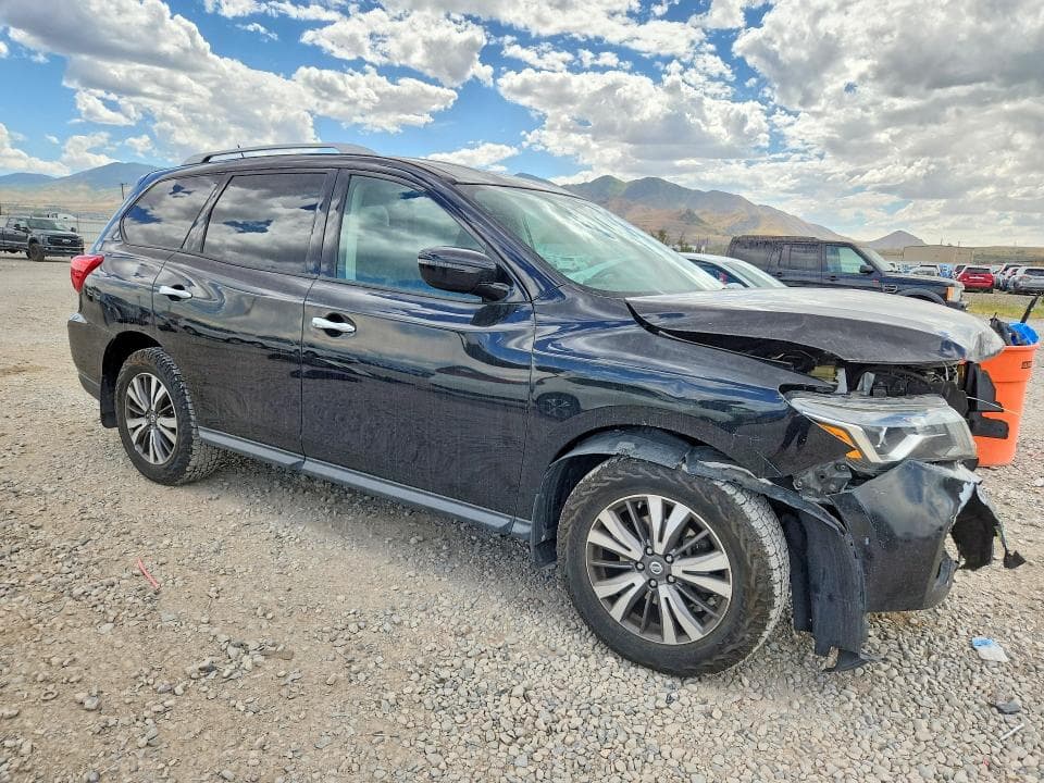 2017 NISSAN PATHFINDER S 4